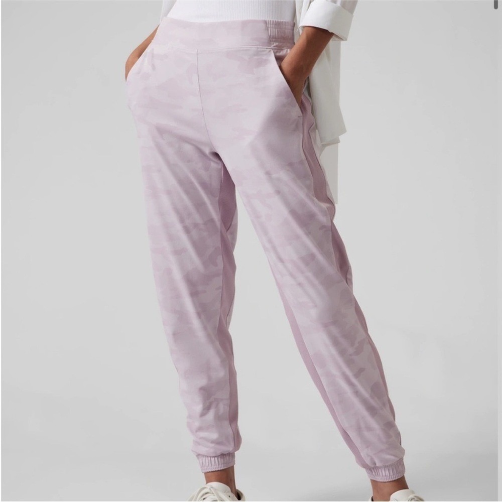 Athleta Women's Brooklyn Lined Camo Joggers - Gray and Lavender - Picture 2 of 7